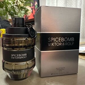3oz Viktor & Rolf Spicebomb Eau de Toilette